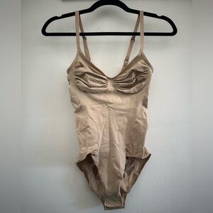 SKIMS NWOT Seamless Sculpt Brief Bodysuit